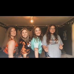 Meet your Posher, Abigail